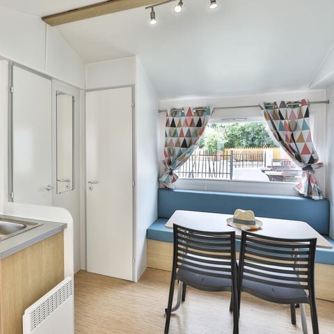 BUNGALOW 4 personnes - MH 2 CH Premium + TV