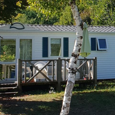 Stacaravan 4 personen - Stacaravan Confort 27m² / 2 kamers (2/4pers) + TV + Overdekt terras (rivieroever) 2/4 pers
