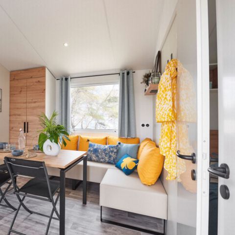 MOBILE HOME 6 people - Mobile home sleeps 6, 3 bedrooms (air conditioning, tv, lv)