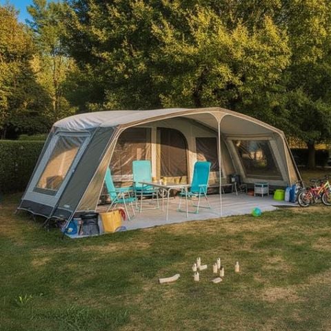 Kampeerplaats - Kaal veld zonder elektriciteit