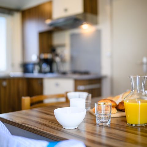 Mobilhome 6 personnes - LOISIR CONFORT 3 chambres - 36m² - Terrasse couverte 6 pers
