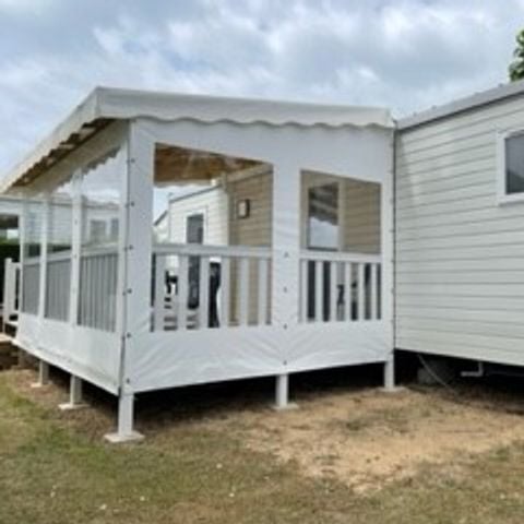 Mobilhome 4 personnes - Dimanche - SUNELIA PRESTIGE 2 chambres - 34m² - Terrasse couverte 4 pers