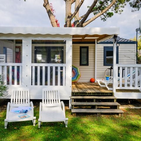 Mobilhome 8 personnes - Dimanche - SUNELIA PRESTIGE 4 chambres - 40m² - Terrasse couverte 8 pers