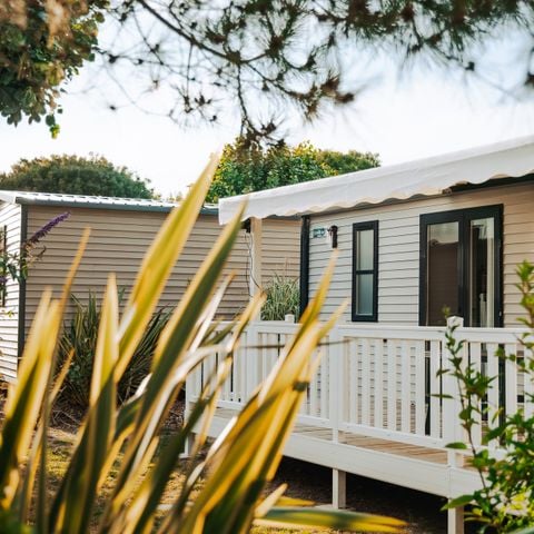 Mobilhome 4 personnes - Dimanche - SUNELIA - CONFORT - PLUS - 2 chambres - 30m² - Terrasse couverte