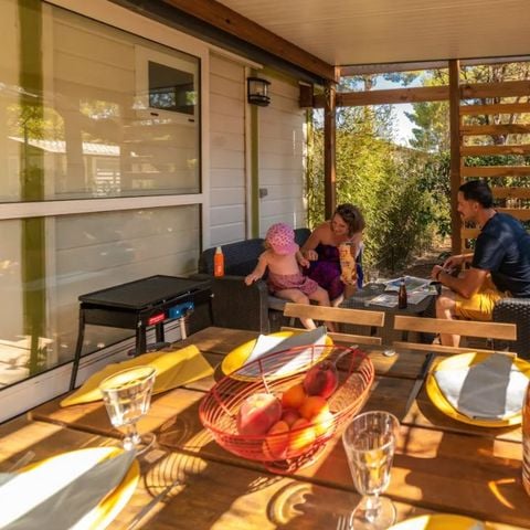 BUNGALOW 4 personnes - Cottage 2 chambres - CLIM - TV - WIFI - PLANCHA