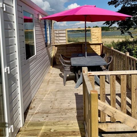 BUNGALOW 4 personnes - 2 chambres - vue étang
