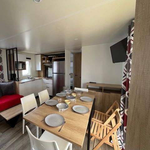 Stacaravan 6 personen - Premium - 3 slaapkamers - centrale gang