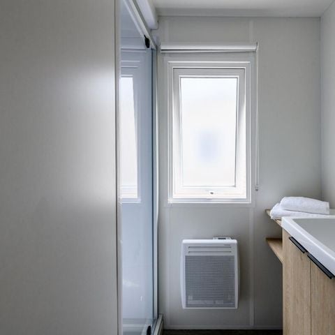MOBILE HOME 4 people - 2 Rooms 2/4 People Air-conditioned + TV