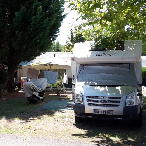 Stellplatz - Elektrifizierte Stellplätze 2/6 Pers.