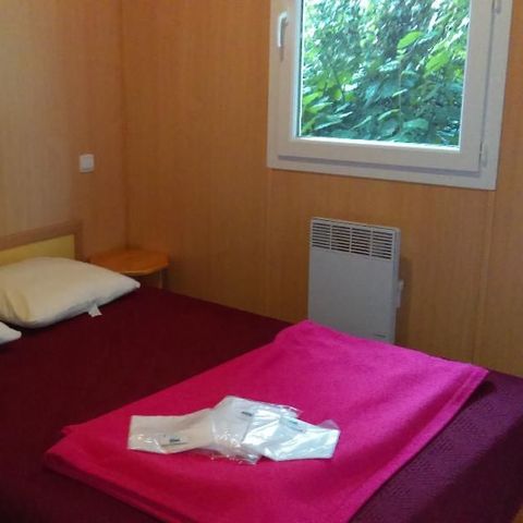 Chalet 6 persons - 2-bedroom chalet for 4/6 people 40m2 river side