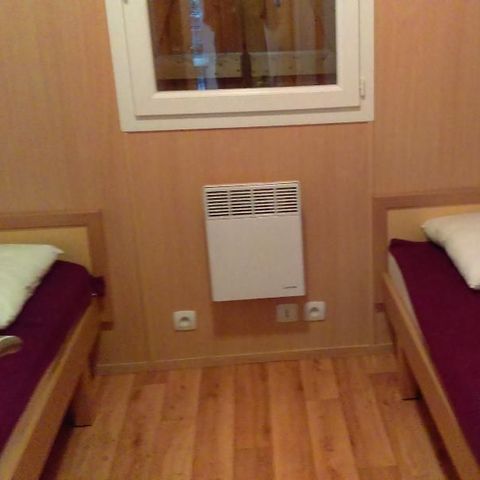 Chalet 6 persons - 2-bedroom chalet for 4/6 people 40m2 river side