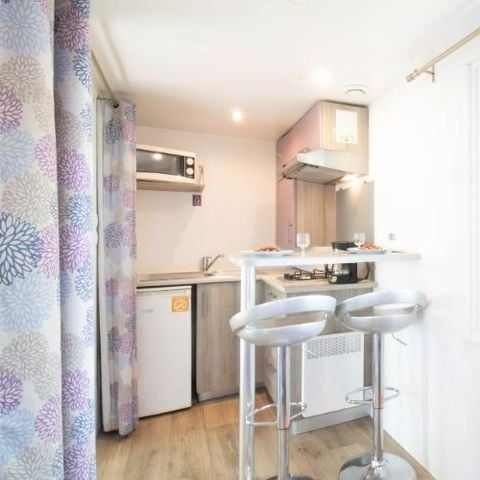 Mobilhome 2 personnes - ROUSSEROLLE****