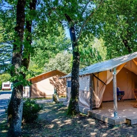 CANVAS AND WOOD TENT 5 people - Lodge STERNE sleeps 5
