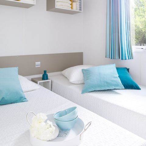Mobile home 8 persons - Noumea + air-conditioning (2 mobile homes together)