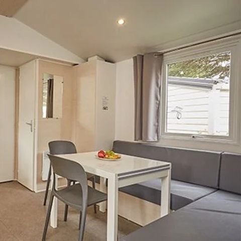 Stacaravan 6 personen - Comfort XL | 3 slaapkamers | 6 pers. | Verhoogd terras | TV