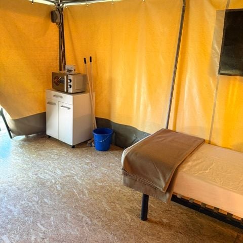 Tent 3 persons - Prêt à camper tent 16m² 2 bedrooms - without sanitary facilities + terrace 15m² 3 pers