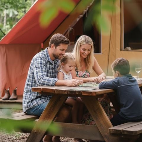 Tent 3 personen - Prêt à camper tent 16m² 2 kamers - zonder sanitair + terras 15m² 3 pers