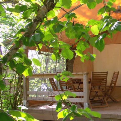 TENTE 5 personnes - Eden Standard 30m² 2 chambres - sans sanitaires + Vue sur le Lot + terrasse couverte 11.5m²
