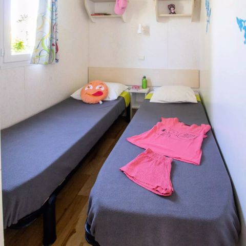 BUNGALOW 6 personnes - Mobil Home Sympa 4 Pièces 6 Personnes + TV