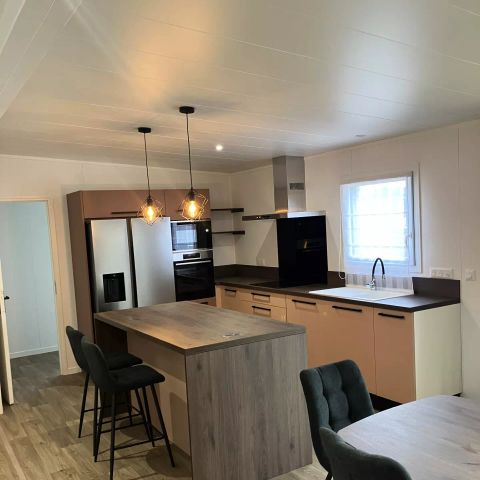 Mobilheim 5 Personen - Cottage 4 Zimmer 6 Personen (5 Erwachsene und 1 Baby) + TV