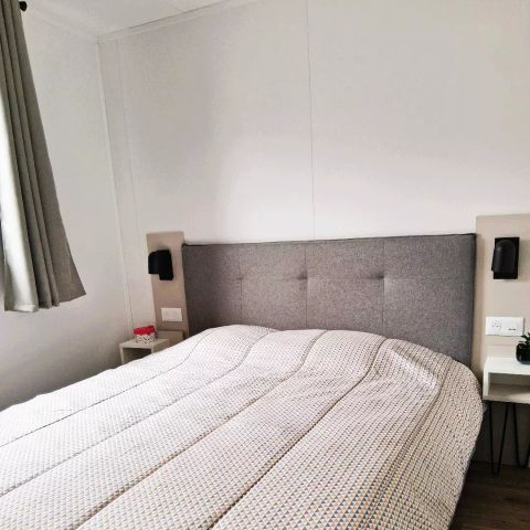 Stacaravan 5 personen - Cottage 4 Kamers 6 Personen (5 volwassenen en 1 baby) + TV