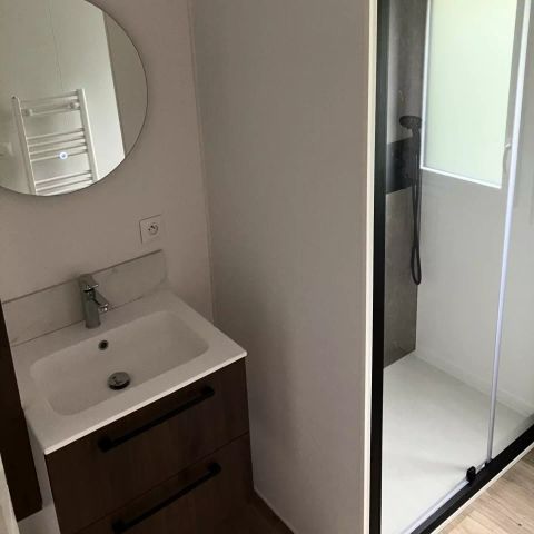Mobilheim 5 Personen - Cottage 4 Zimmer 6 Personen (5 Erwachsene und 1 Baby) + TV
