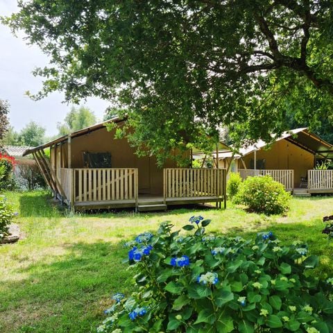 Tente en toile et en bois 4 personnes - Freeflower Standard 28m² - 2 chambres + terrasse couverte 8m² - sans sanitaires