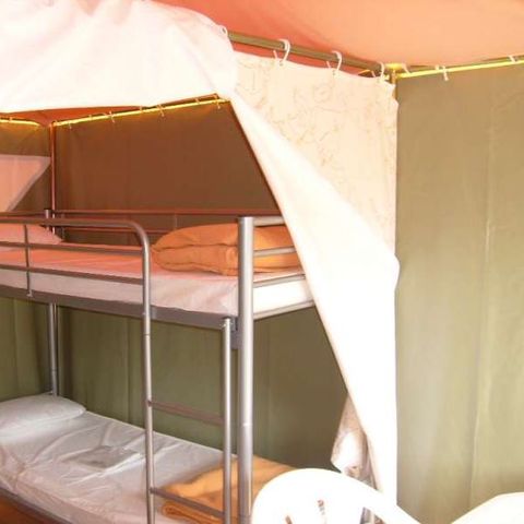 Glampingtent 5 personen - BENGALI, zonder water en sanitaire voorzieningen