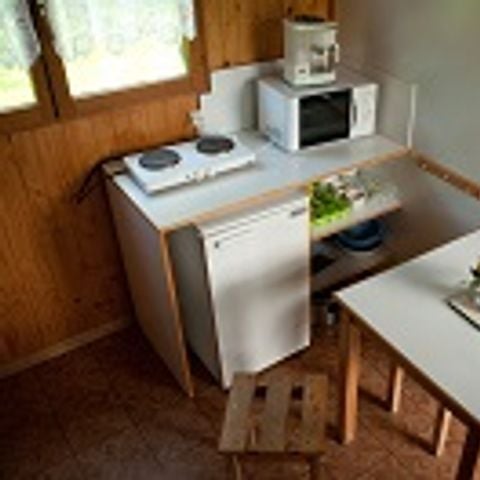 Chalet 4 personen - ISABELLE, zonder water en sanitaire voorzieningen