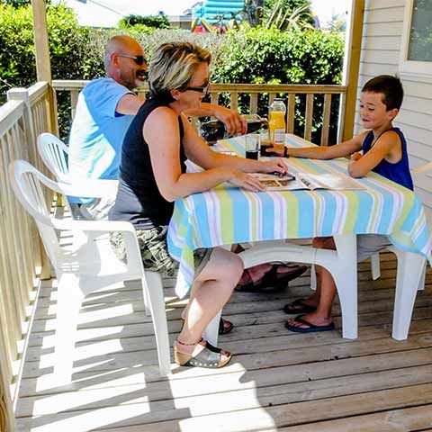 MOBILHOME 6 personas - ARMOR Confort 33m² - 3 habitaciones / Terraza cubierta