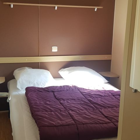 Stacaravan 4 personen - Stacaravan ATLANTIQUE Standard 27m² - 2 kamers / Geïntegreerd halfoverdekt terras + TV voor 4 personen