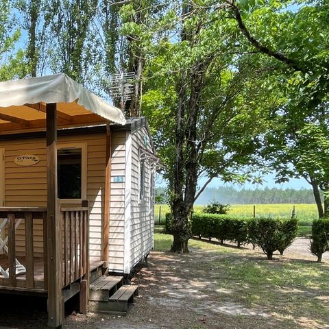 BUNGALOW 4 personnes - Surfeur - 20m² - 2 chambres - terrasse couverte