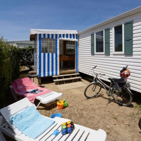 Mobilhome 6 personnes - GRAND LARGE - 3 chambres - TV - PLANCHA