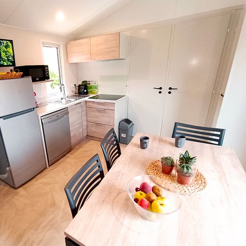 Stacaravan 4 personen - Cottage Prestige 2 slaapkamers 1 badkamer (Green Village 800 m van Domaine de la Forge)