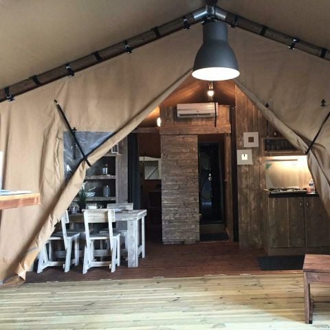 Tente en toile et en bois 4 personnes - Lodge Luxe 3 Pièces 4 Personnes