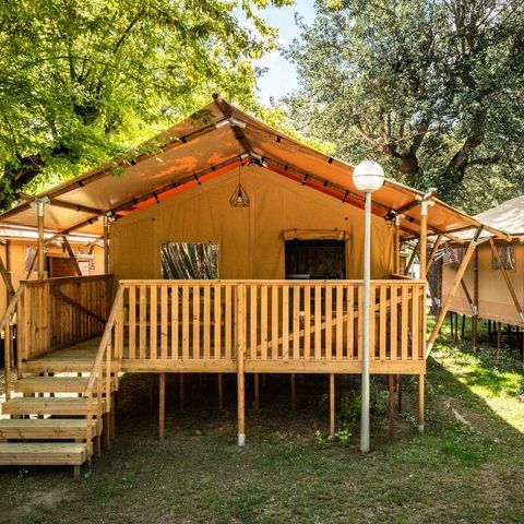BUNGALOW TOILÉ 5 personnes - Tente Lodge 3 Pièces 5 Personnes + TV