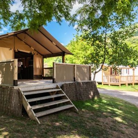 CANVAS AND WOOD TENT 5 people - Lodge Tent 3 Rooms 5 People + TV