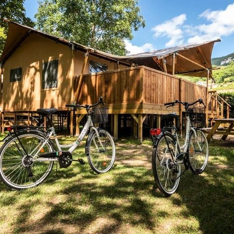 Tente en toile et en bois 5 personnes - Lodge Luxe VIP 3 Pièces 5 Personnes