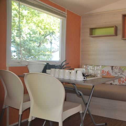 Stacaravan 4 personen - D 4/6 WOONHUIS