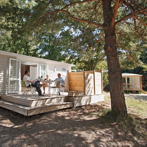 Mobilhome 6 personas - 3 dormitorios (C7)