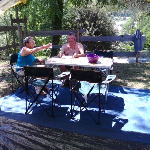 Zelt 4 Personen - READY TO CAMP ( Aufblasbare Matratzen)