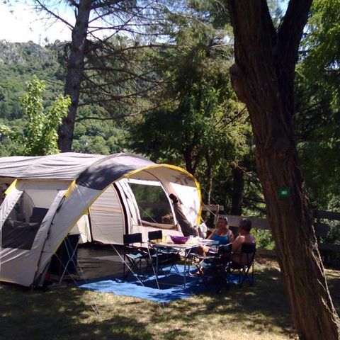 Zelt 4 personen - Ready To Camp: echtes ausgestattetes Zelt mit Kühlschrank und Elektrizität