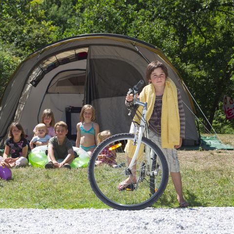 STAANPLAATS - Klassieke staanplaats op de camping
