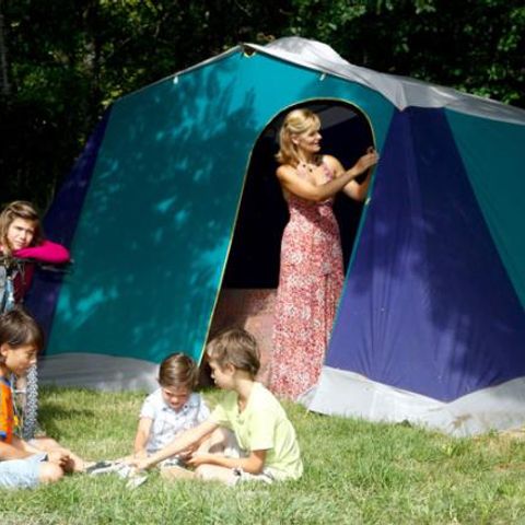 STAANPLAATS - Klassieke staanplaats op de camping