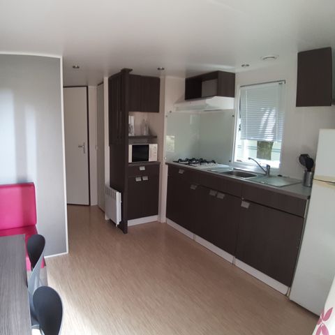 Mobilheim 4 personen - KOMFORT - 2 Schlafzimmer + Terrasse + großer Kühlschrank mit Gefrierfach - Klimaanlage und TV inbegriffen