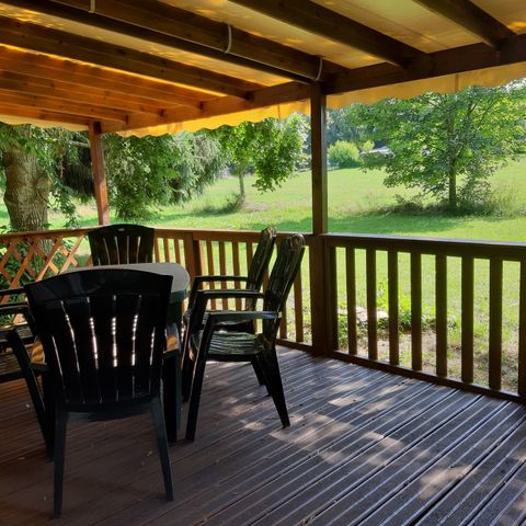 BUNGALOW 9 personnes - Mobile Home FAMILY CONFORT PLUS  3 chambres + 1 mezzanine + 2 salles de bain+ terrasse de 18m2