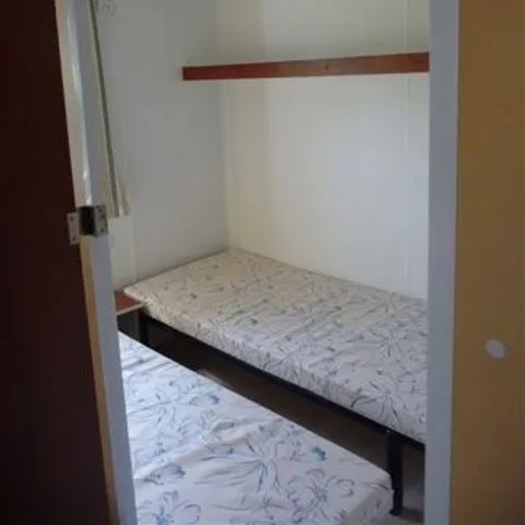 Stacaravan 4 personen - Vakantiehuisje - 27 m² - 2 slaapkamers, 2/4 personen
