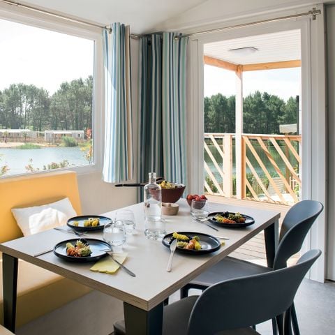 Mobilheim 4 Personen - LOGGIA mit Klimaanlage + TV