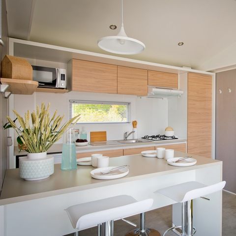 Mobile home 4 persons - Premium Cottage – 2 bedrooms – 2 bathrooms – Bed linen, towels, griddle and cleaning service included