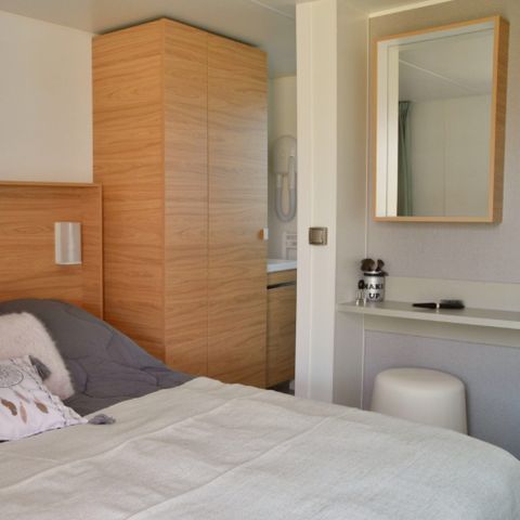 Mobile home 4 persons - Premium Cottage – 2 bedrooms – 2 bathrooms – Bed linen, towels, griddle and cleaning service included